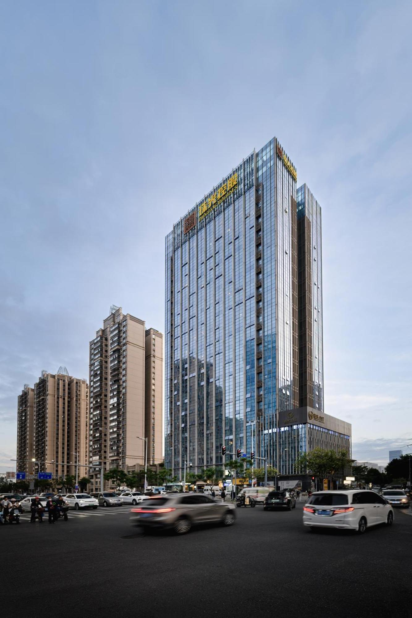 Livetour Hotel Zhujiang New Town Guangzhou Exterior foto